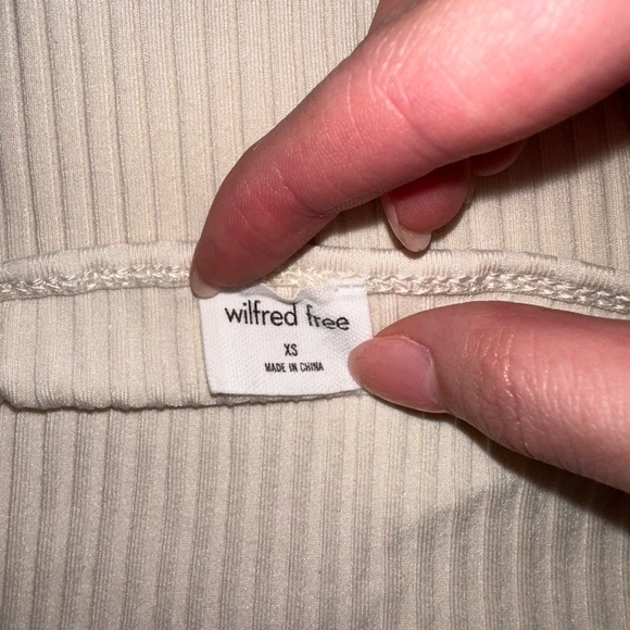Aritzia Wilfred Free Essa Crop Tank - Picture 3 of 3